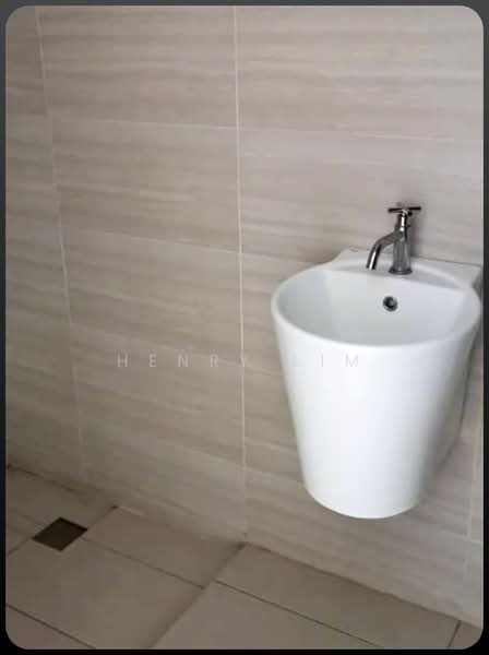 Office for Rent in Kampung Berembang (Ampang) - Henry Lim - Bathroom - PropertyGuru.com.my