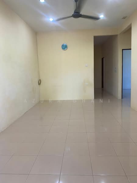 Rumah Berkembar untuk Dijual di Alor Setar (Kedah) - Azura Ghani - Living Room - PropertyGuru.com.my