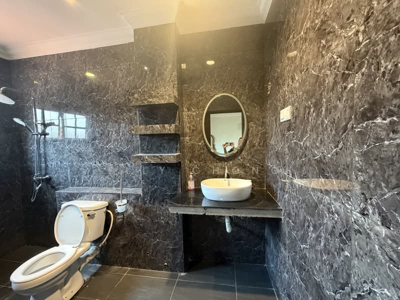 Semi-Detached House for Sale in Alam Damai (Cheras) - Elly Chong - Bathroom - PropertyGuru.com.my