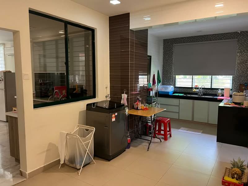 Semi-Detached House for Sale in Rawang (Selangor) - Suki Tan - Kitchen - PropertyGuru.com.my
