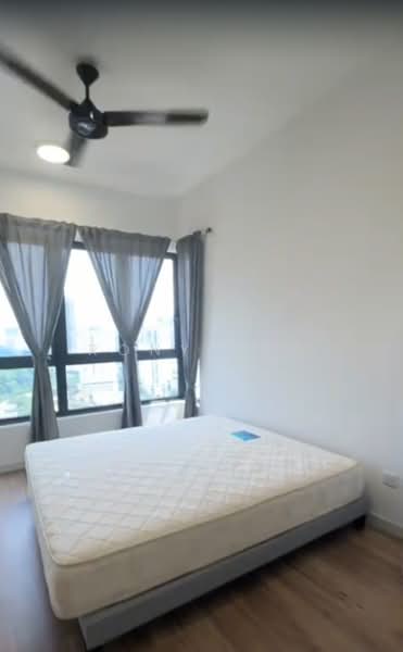 Servis Apartment untuk Dijual di Sunway Belfield - Rony Yeo - Bedroom - PropertyGuru.com.my