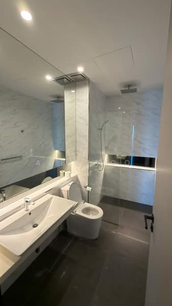 Servis Apartment untuk Disewa di City of Dreams - Abby Woo - Bathroom - PropertyGuru.com.my