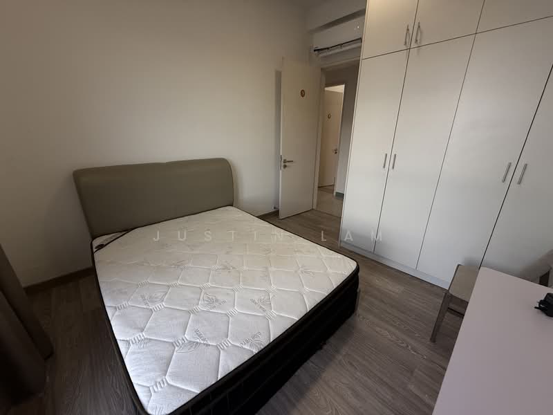 Servis Apartment untuk Dijual di South View - Justin Lam - Bedroom - PropertyGuru.com.my