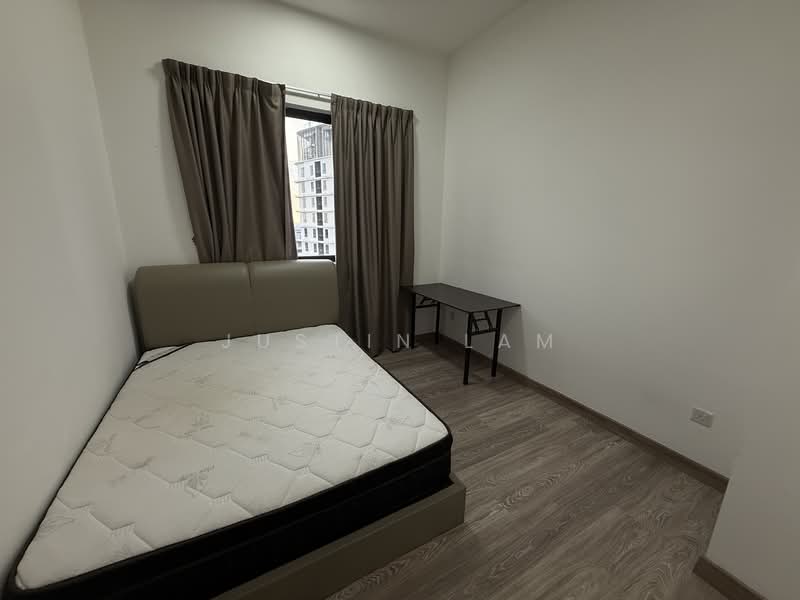 Servis Apartment untuk Dijual di South View - Justin Lam - Bedroom - PropertyGuru.com.my