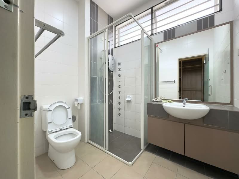 Rumah Teres 2 Tingkat untuk Dijual di Setia Alam (Selangor) - Lucas Ng - Bathroom - PropertyGuru.com.my