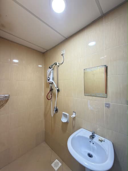 Pangsapuri untuk Disewa di Sri Samudera Apartment (Seaview Residence Suites) - Yo Yeo - PropertyGuru.com.my