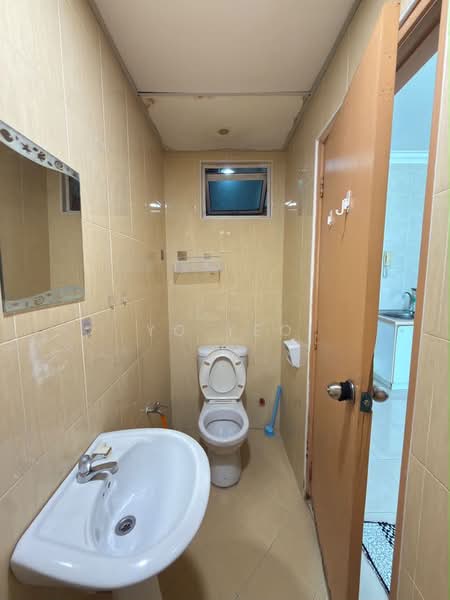 Pangsapuri untuk Disewa di Sri Samudera Apartment (Seaview Residence Suites) - Yo Yeo - PropertyGuru.com.my
