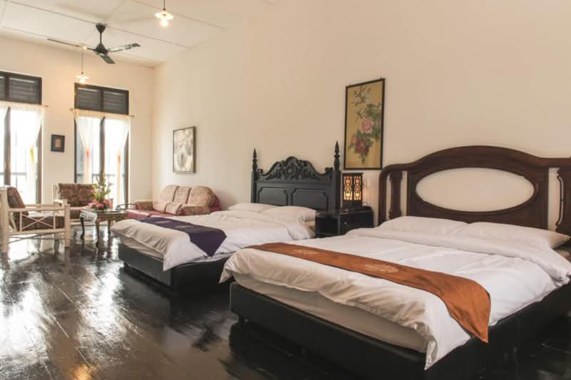 Shop for Sale in Limbongan (Klebang) - Woon . - Bedroom - PropertyGuru.com.my