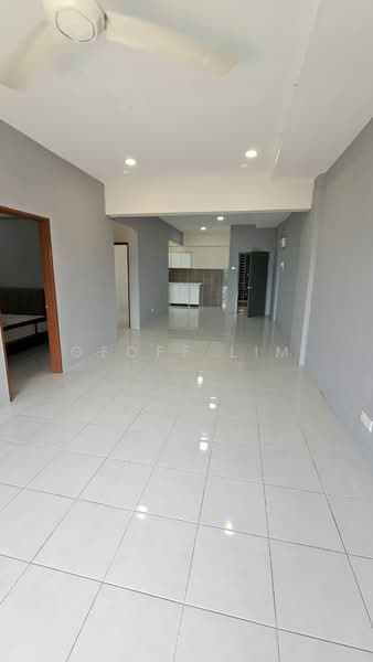 Pangsapuri untuk Dijual di Suria Court - Geoff Lim - Living Room - PropertyGuru.com.my