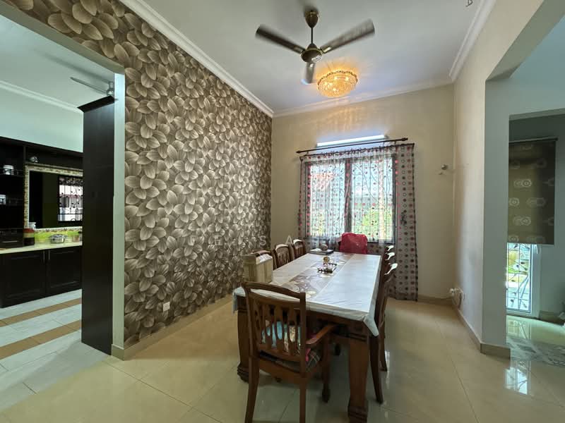 Semi-Detached House for Sale in Mutiara Damansara (Selangor) - Feisal . - Dining Room - PropertyGuru.com.my