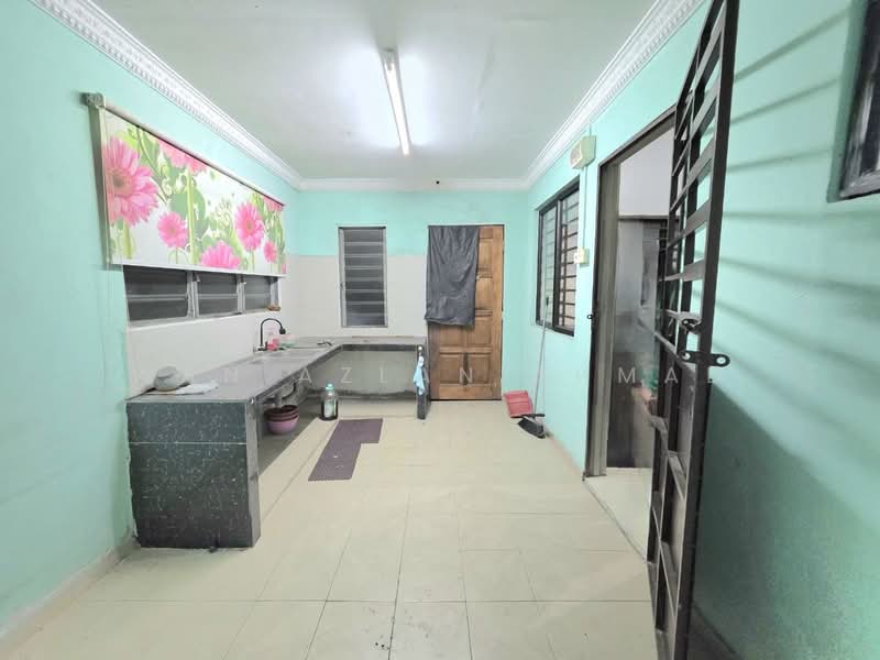 Semi-Detached House for Sale in Telok Panglima Garang (Selangor) - Wan Azlan Ahmad - PropertyGuru.com.my