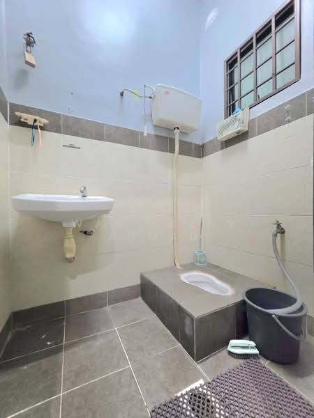 Semi-Detached House for Sale in Telok Panglima Garang (Selangor) - Wan Azlan Ahmad - PropertyGuru.com.my