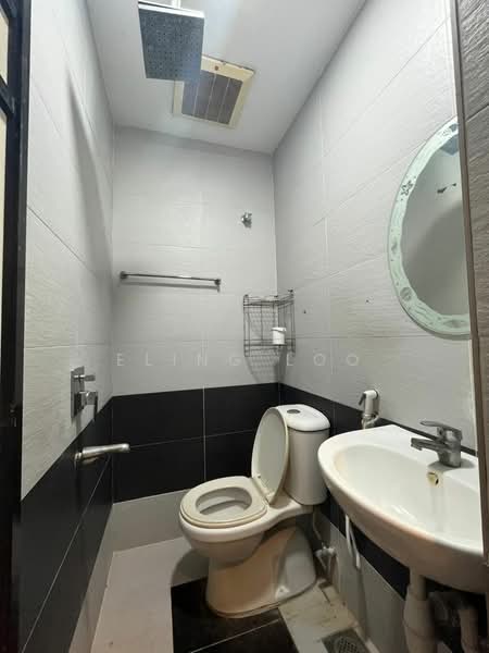 2-storey Terraced House for Sale in Taman Danau Kota (Setapak) - Eling Loo - Bathroom - PropertyGuru.com.my