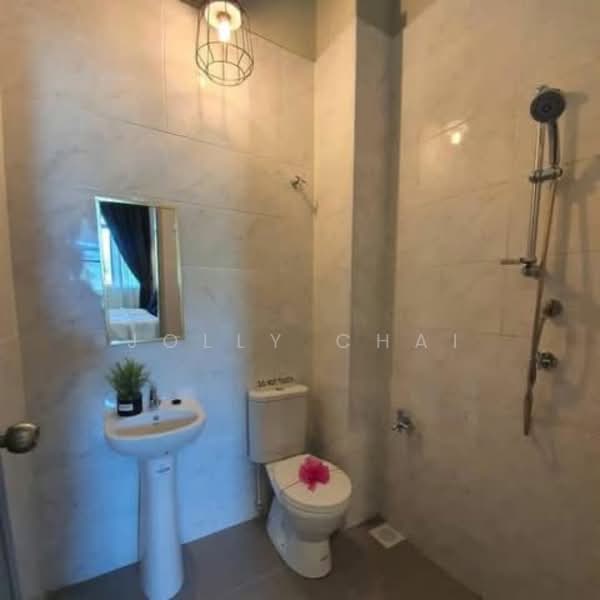 1-storey Terraced House for Sale in Banting (Selangor) - Jolly Chai - Bathroom - PropertyGuru.com.my