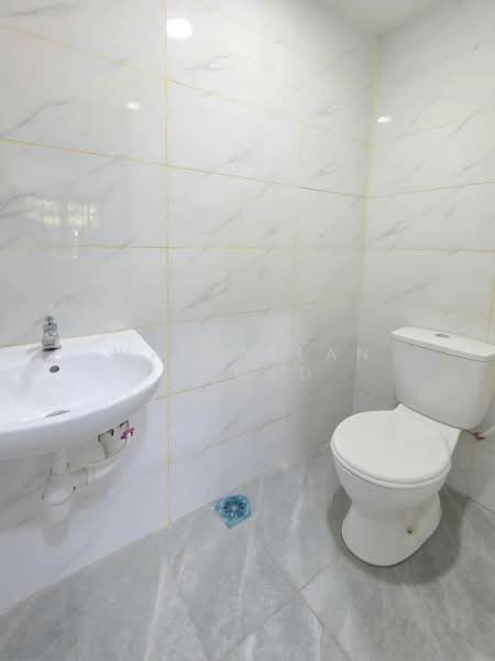 1-storey Terraced House for Sale in Telok Panglima Garang (Selangor) - Wan Azlan Ahmad - PropertyGuru.com.my