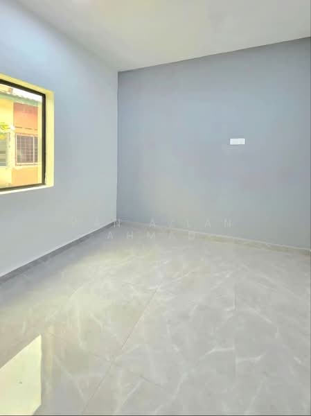 1-storey Terraced House for Sale in Telok Panglima Garang (Selangor) - Wan Azlan Ahmad - PropertyGuru.com.my