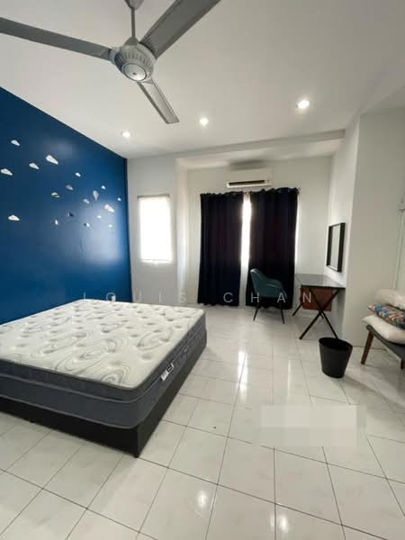 2-storey Terraced House for Rent in Bandar Bukit Tinggi (Klang) - Louis Chan - Bedroom - PropertyGuru.com.my