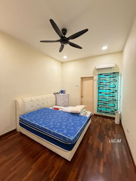 Cluster House for Sale in Bandar Parklands (Klang) - Suen Ng - Bedroom - PropertyGuru.com.my