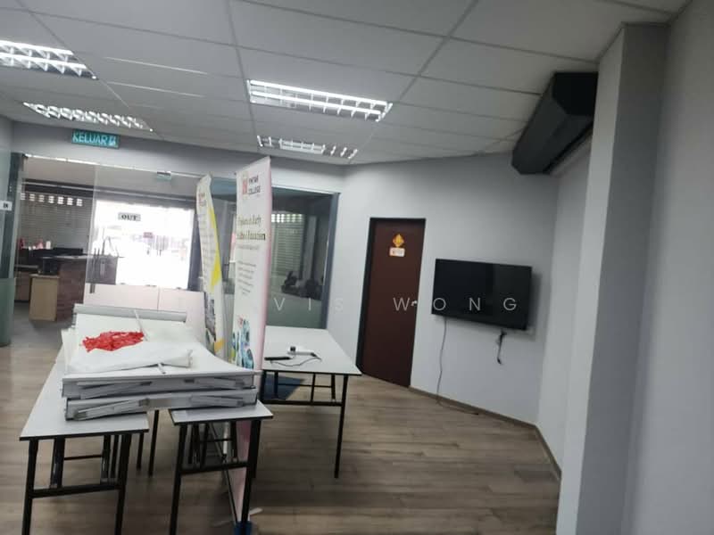 Shop for Rent in Pusat Bandar Baru Rawang (Rawang) - Travis Wong - Interior - PropertyGuru.com.my