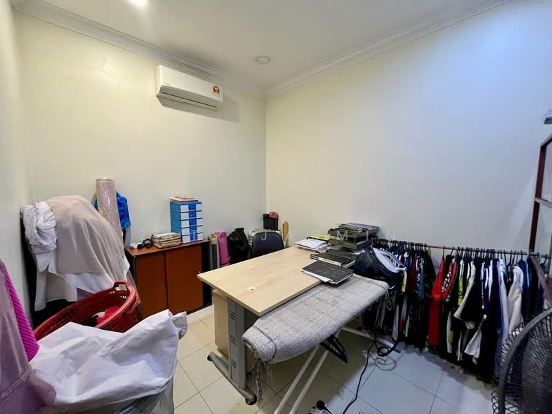Semi-Detached House for Sale in Taman Melewar (Gombak) - Zaty Jasmin - Study - PropertyGuru.com.my