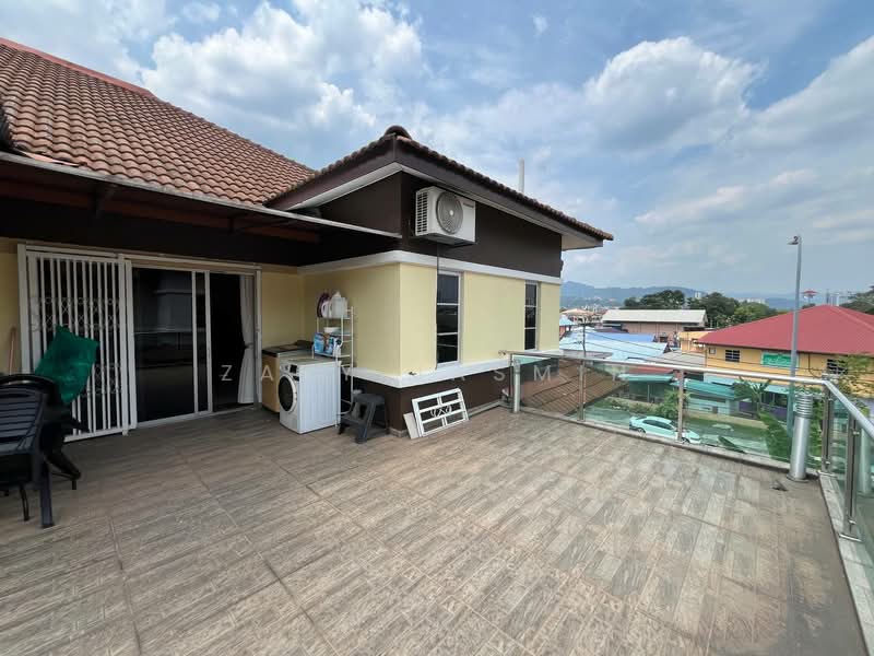Semi-Detached House for Sale in Taman Melewar (Gombak) - Zaty Jasmin - Exterior - PropertyGuru.com.my