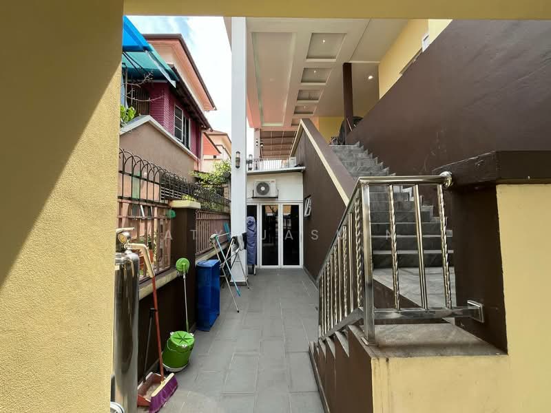 Semi-Detached House for Sale in Taman Melewar (Gombak) - Zaty Jasmin - Exterior - PropertyGuru.com.my