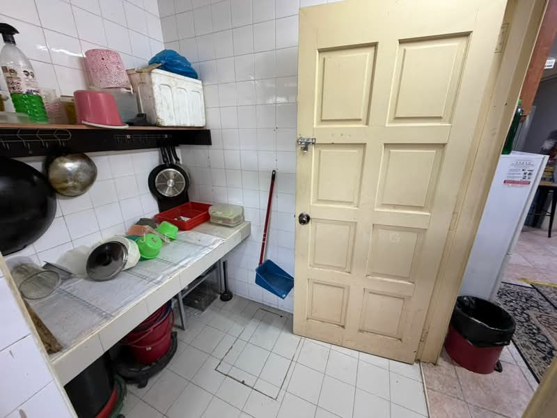 Rumah Banglo untuk Dijual di Bandar Bukit Beruntung (Bukit Beruntung) - Jessie Wong - Kitchen - PropertyGuru.com.my