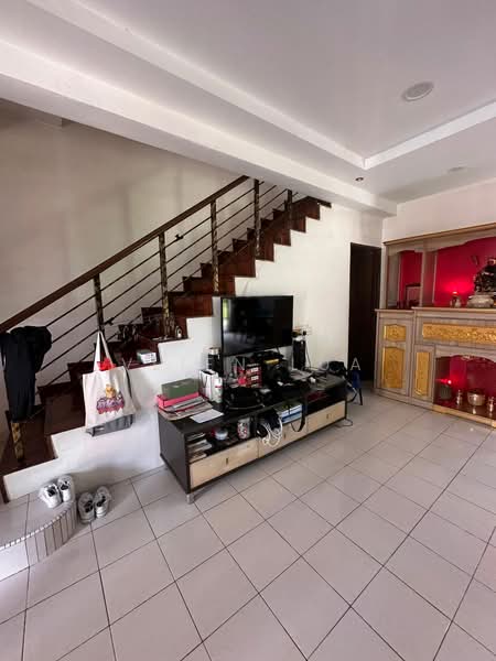 2-storey Terraced House for Sale in Taman Setia Indah (Tebrau) - Vlien Lua - Living Room - PropertyGuru.com.my