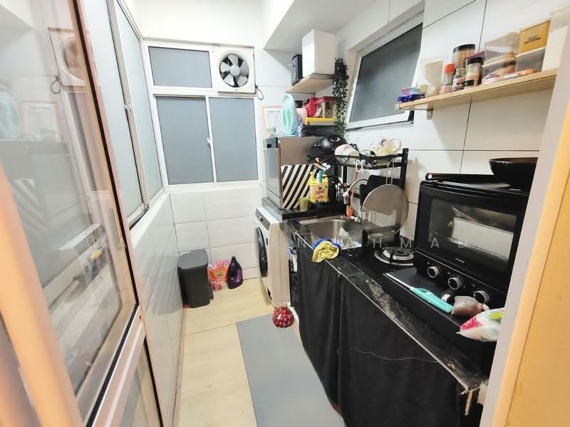 Apartment for Sale at De Bayu Apartment - Wan Azlan Ahmad - PropertyGuru.com.my