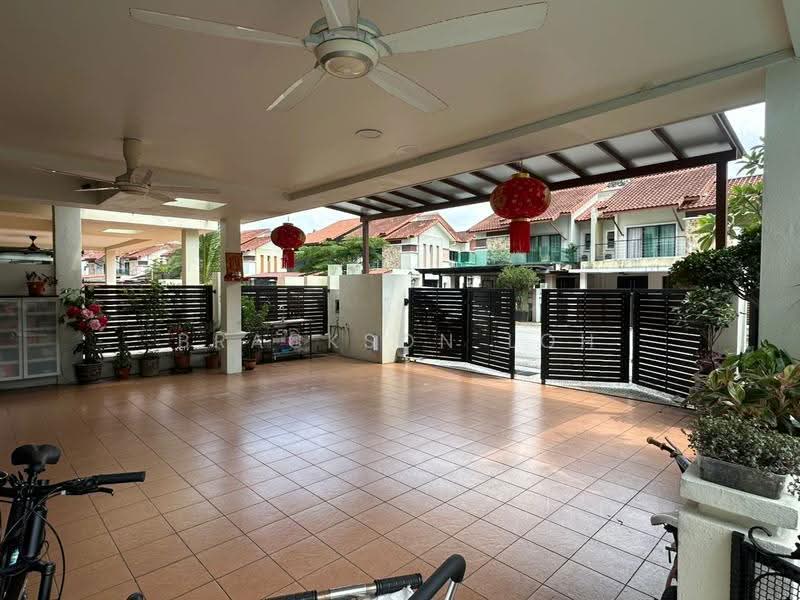 Rumah Berkembar untuk Dijual di Riverview Kemensah (Melawati) - Brackson Loh - Exterior - PropertyGuru.com.my