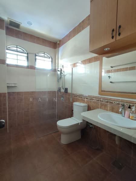 Bungalow for Rent in Johor Bahru (Johor) - Rainee Lai - Bathroom - PropertyGuru.com.my