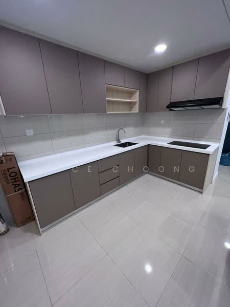 Kondominium untuk Dijual di One Cochrane Residence - Joyce Choong - Kitchen - PropertyGuru.com.my