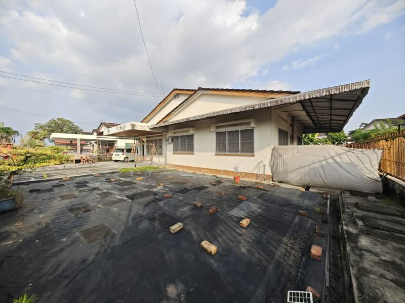 Bungalow for Sale in New Pasir Puteh (Ipoh) - YY Cheah - Exterior - PropertyGuru.com.my