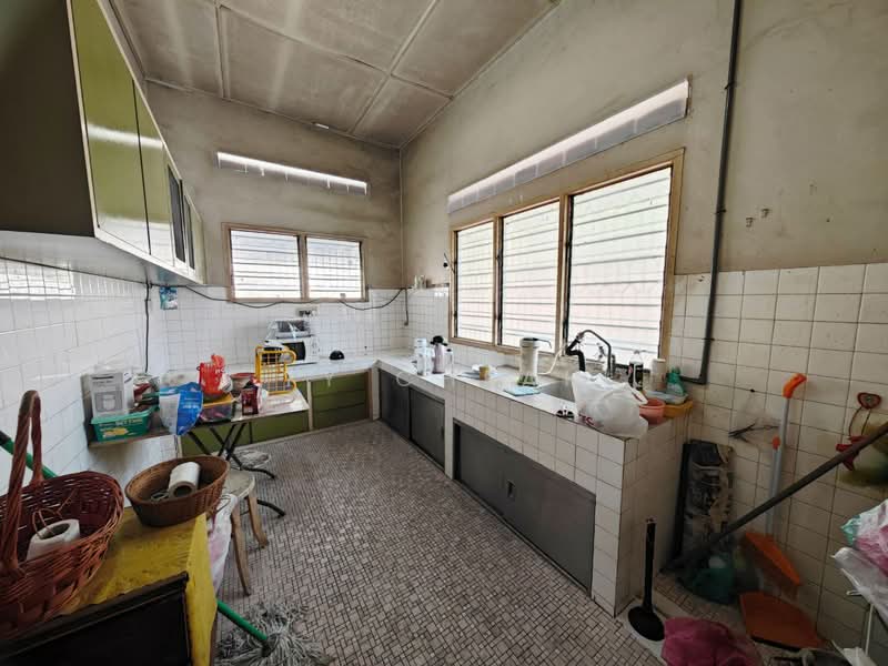 Bungalow for Sale in New Pasir Puteh (Ipoh) - YY Cheah - Kitchen - PropertyGuru.com.my