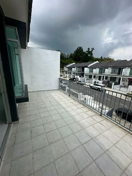 2-storey Terraced House for Rent in Taman Scientex Rawang (Rawang) - Tim Wong - Balcony - PropertyGuru.com.my