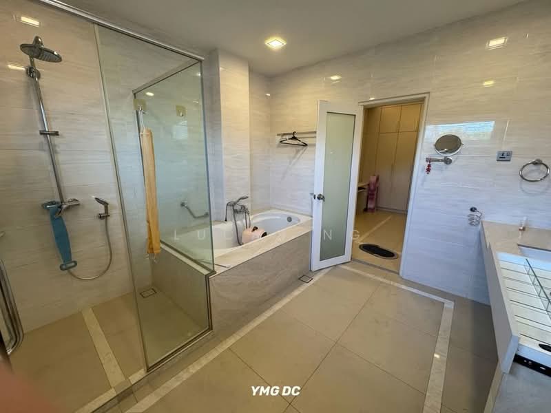 Rumah Berkembar untuk Dijual di Ambang Botanic (Klang) - Lucas Ng - Bathroom - PropertyGuru.com.my