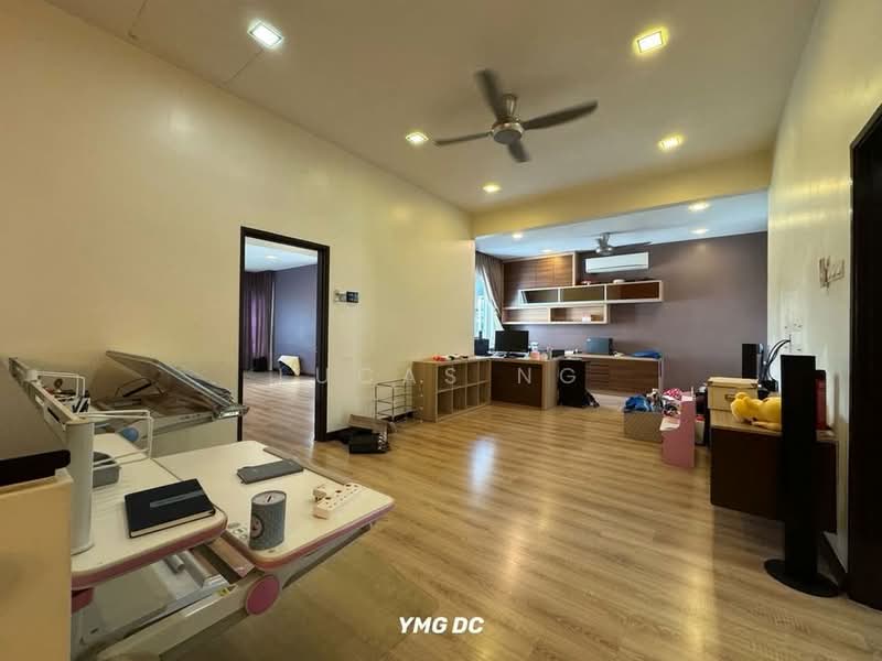 Rumah Berkembar untuk Dijual di Ambang Botanic (Klang) - Lucas Ng - Living Room - PropertyGuru.com.my