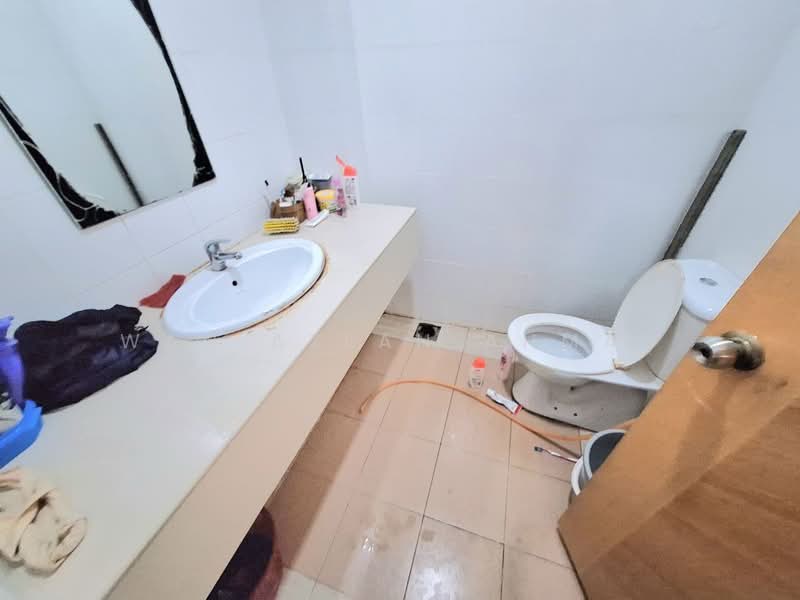 Semi-Detached House for Sale in Seksyen 9 (Shah Alam) - Wan Azlan Ahmad - PropertyGuru.com.my