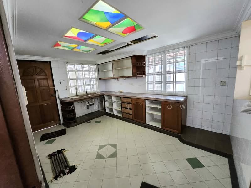 Semi-Detached House for Sale in Taman Pelangi (Johor Bahru) - Carrien Siow - Kitchen - PropertyGuru.com.my