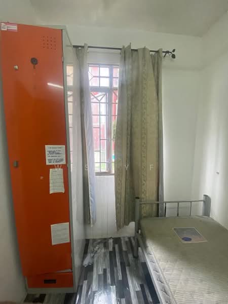 Pangsapuri untuk Dijual di Mentari Court - Wesley Fu - Bedroom - PropertyGuru.com.my