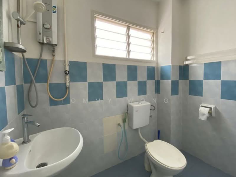 2-storey Terraced House for Sale in Balakong (Selangor) - Tommy Wong - Bathroom - PropertyGuru.com.my