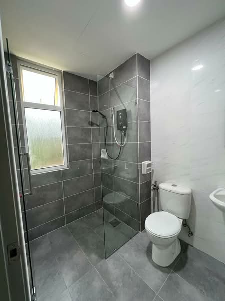 Condominium for Sale at Imperial Hatamas - Y.H. Lee - Bathroom - PropertyGuru.com.my