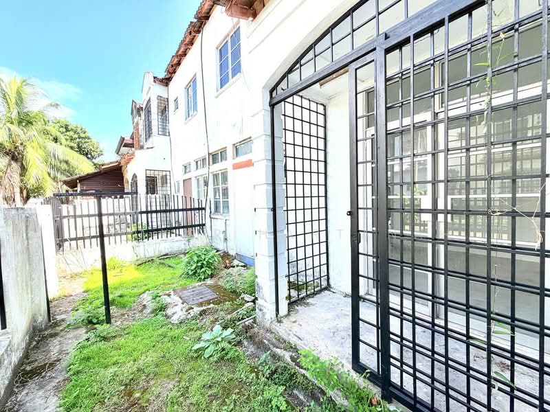 2-storey Terraced House for Sale in Subang Jaya (Selangor) - Syukor Hartanah - Exterior - PropertyGuru.com.my
