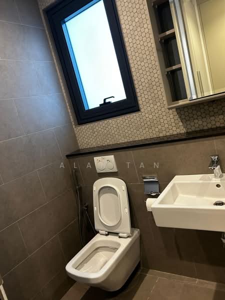 Servis Apartment untuk Disewa di Lucentia Residences - Alan Tan - Bathroom - PropertyGuru.com.my