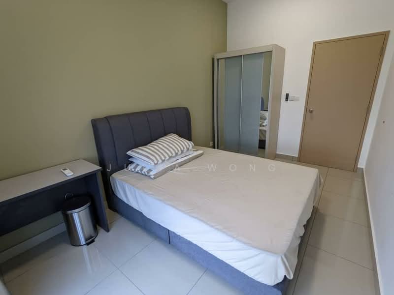 Servis Apartment untuk Disewa di Meridin Bayvue Serviced Apartment - Julia Wong - Bedroom - PropertyGuru.com.my