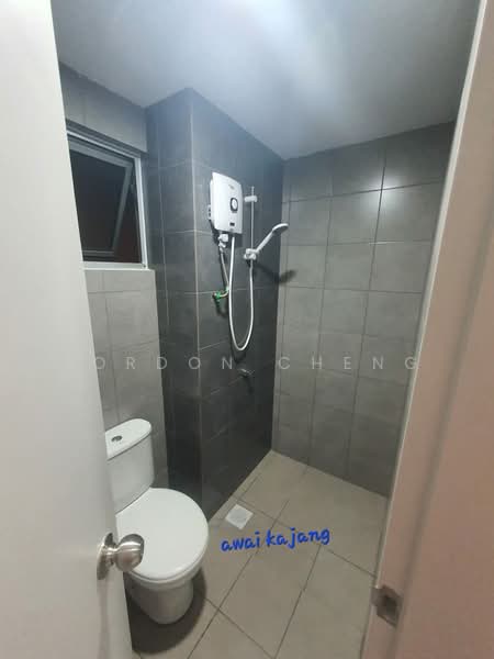 Kondominium untuk Disewa di Residensi Sateria - Jordon Cheng - Bathroom - PropertyGuru.com.my