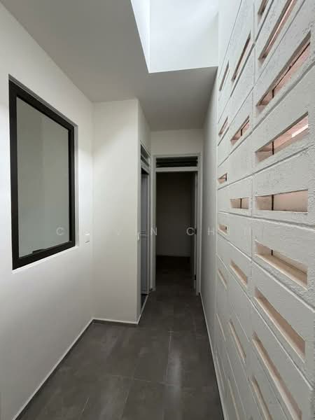 Rumah Teres 3 Tingkat untuk Dijual di Taman Melawati (Ulu Kelang) - calvin Chin - Corridor - PropertyGuru.com.my