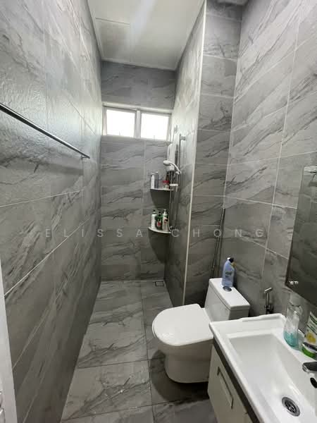 Rumah Berkembar untuk Dijual di Taman Puteri Wangsa (Ulu Tiram) - Elissa Chong - Bathroom - PropertyGuru.com.my