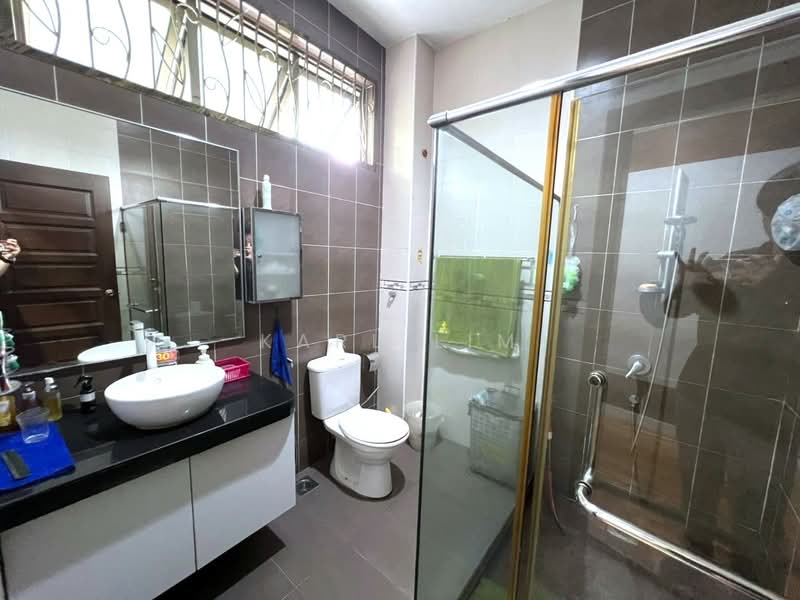Bungalow for Sale in Permas Jaya (Johor Bahru) - Karl Lim - Bathroom - PropertyGuru.com.my