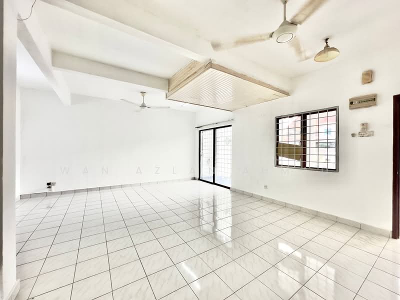 2-storey Terraced House for Sale in Seksyen 7 (Shah Alam) - Wan Azlan Ahmad - PropertyGuru.com.my